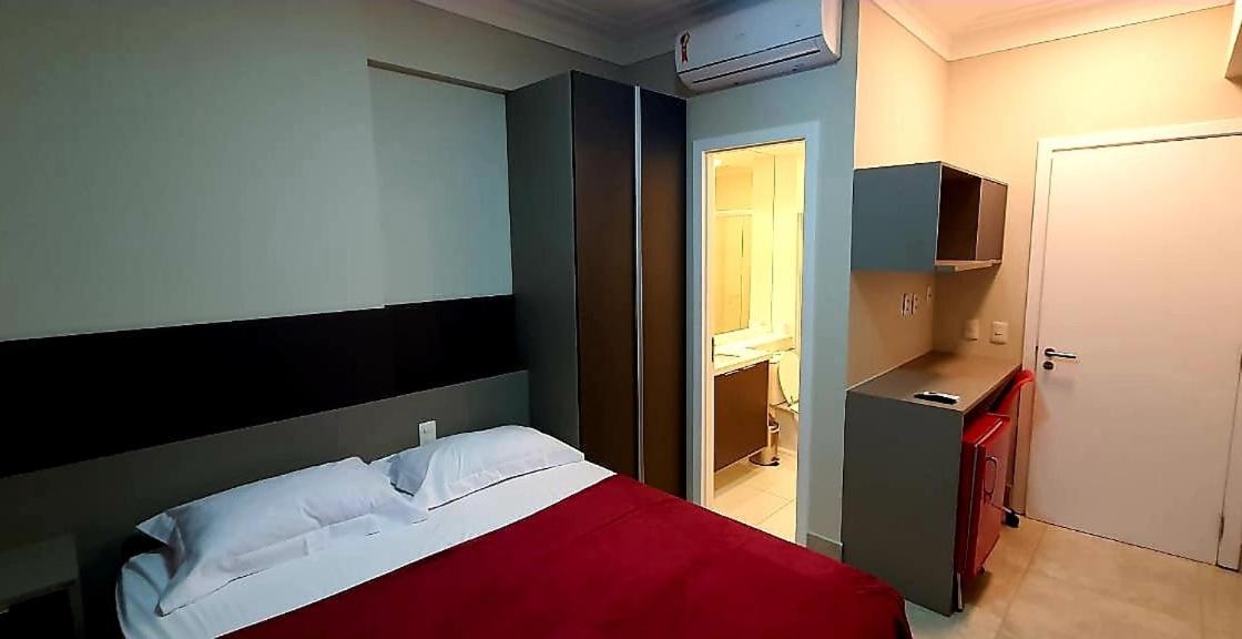 Apt Hotel Astron Mundial Salvador Bagian luar foto
