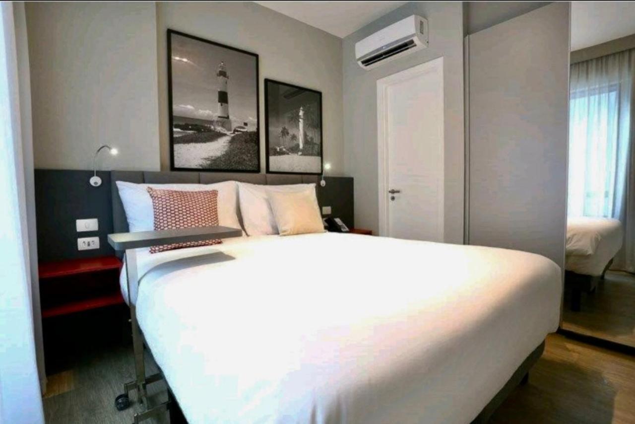 Apt Hotel Astron Mundial Salvador Bagian luar foto
